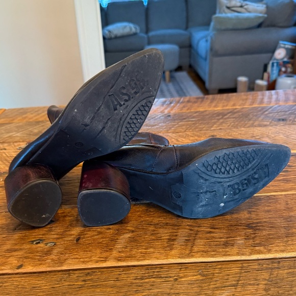 Rock n Roll - Stylish Black with Magenta Highlights Leather Ankle Boots by AS98 - Picture 6 of 7